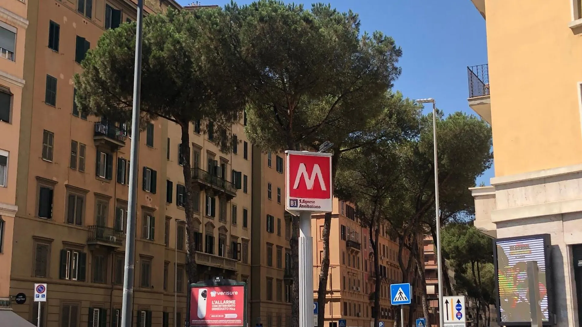 Apartment Viale Eritrea 43 Rome